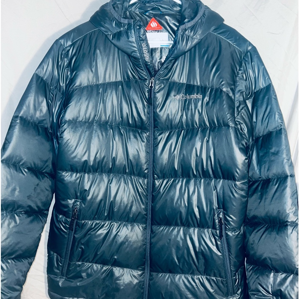 Good Condition. Columbia Jacket - image 3